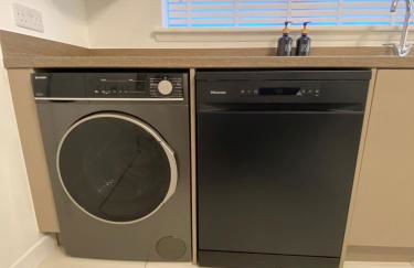 Entire Spacious 3-Bed Family Home, City Centre, Free Parking, Garden - Foto 24