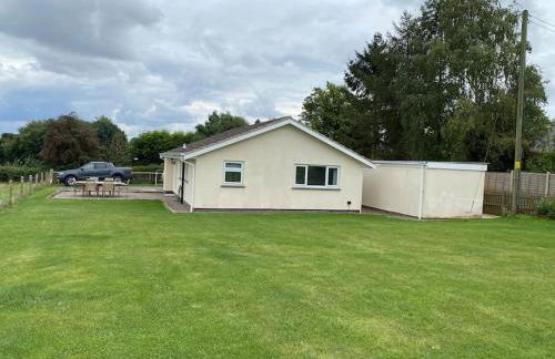 Cosy bungalow with views, walks, garden & parking. - Foto 23