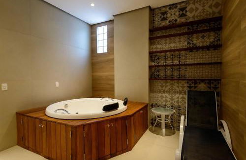 Flat c/ Limpeza Diária e Estacionamento - LB507 - Foto 64