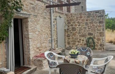 Παραδοσιακή κατοικία "ΧΡΥΣΑ" ΑΝΑΒΑΤΟΣ - Photo 1