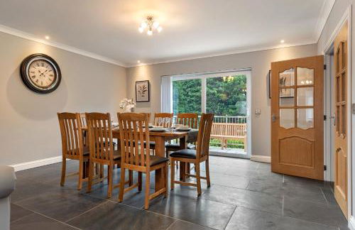 Maynor - Large Luxury House, Log Burner, Central Location - Photo 5