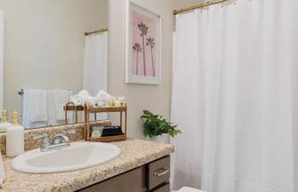 Single Story Fire Pit Updated Close to Downtown - Foto 33