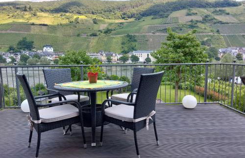 Zum Blauglockenbaum - Foto 1