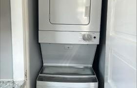 Patty's Place - Private and Convenient EV-Friendly Apartment near Downtown - Foto 27