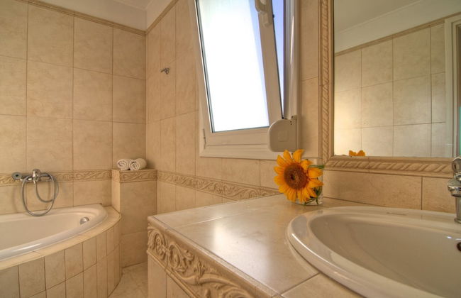 Chloe - Gerani Villas With Private Pool - Foto 14