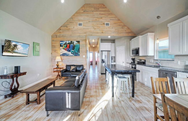 2 Homes, Sleeps 16, Shared Pool+boat Dock Laguna Village Serenity by Avantstay - Foto 5