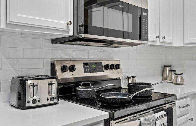 Stylish One Level Home Ping Pong Foosball Yard - Foto 4