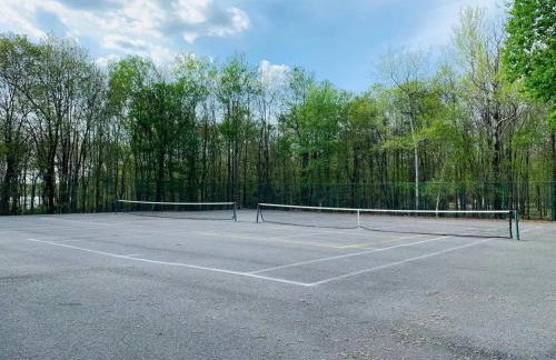 Hot Tub & Theater Haven-Lake and Ski Retreat - Foto 64