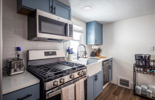 Walkable to Everywhere in Little Italy- Near CWRU and Cleveland Clinic Main Campus - Foto 12