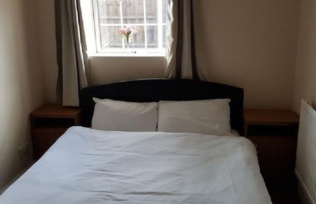 Oak Cottage - Photo 1