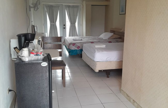 Adderley's Motel - Foto 2