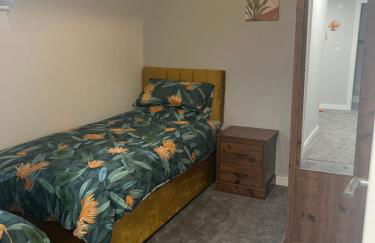 3 bed flat 10 mins to Alton Towers Sleeps 6-8 people - Foto 56