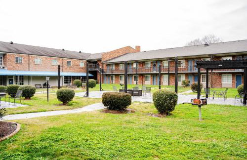 New Quiet Studio Near Atrium Health with 24-7 Gym - Foto 17