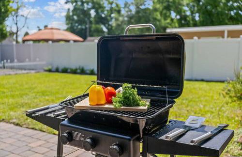 New Design-Movie Night Bar-Fire Pit-Hammocks-Games - Foto 7