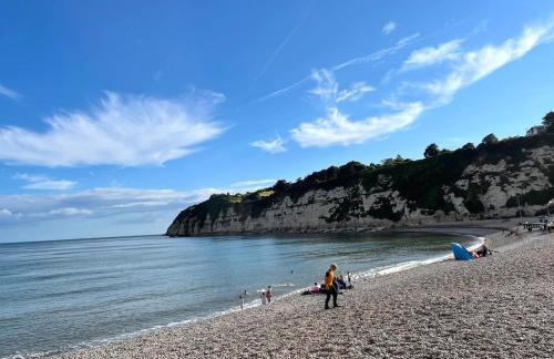 PRIMROSE COTTAGE, Sleeps 5, Stylish Cottage, Central, Close to Beach, shops and restaurants - Foto 80