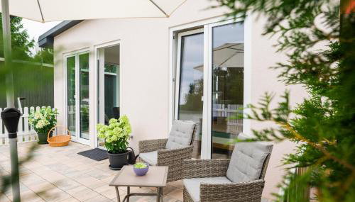 Modernes Ferienhäuschen am Zeulenrodaer Meer mit Terrasse, Klimaanlage, 1 SZ, max 3 Gäste - Foto 1, Garden, Garden view