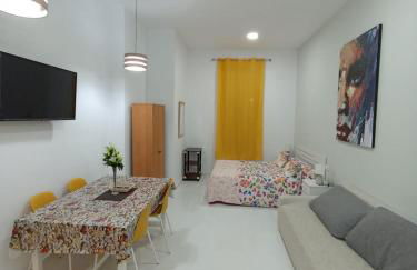 Orange Apartments - Photo 15