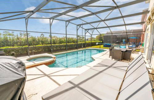 Disney Dream with Hot Tub, Pool, Xbox, Games Room, Lakeview, 10 min to Disney, Clubhouse - Foto 8