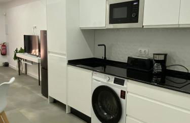 Alba Home , junto al estadio fútbol y Ribera - Foto 10