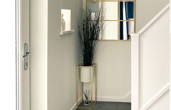 Phoenix House - Photo 4