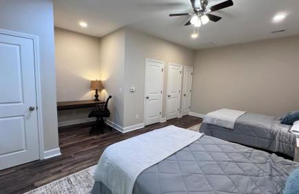 Downtown Liberty New Modern Cozy 4 Bed Townhome - Foto 55