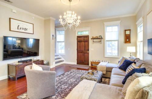 Chic Thomas Square Home in Walkable Location! - Foto 5