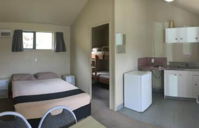 Opal Hot Springs & Holiday Park - Photo 11