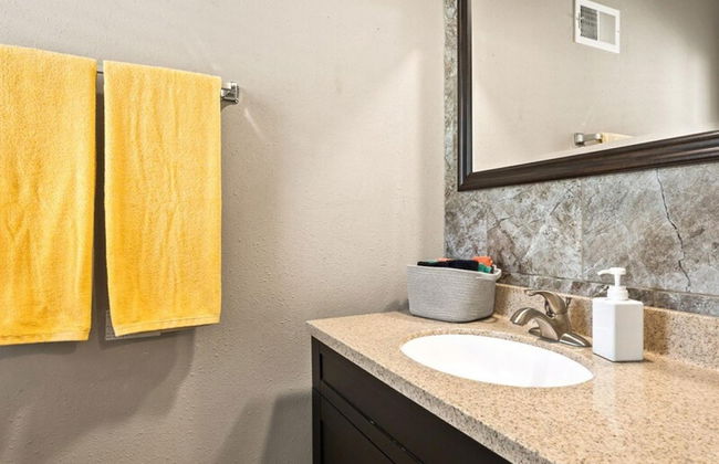 Brew City Game Room Fenced Yard Sleeps 13 - Foto 52