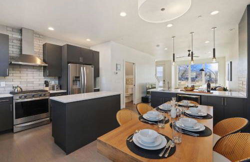 Mountain View Home with King Beds and Rooftop Deck - Foto 18