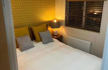 The Cherries - Caer beris holiday park 2 bedroom lodge - No commercial vehicles allowed on site - Foto 3