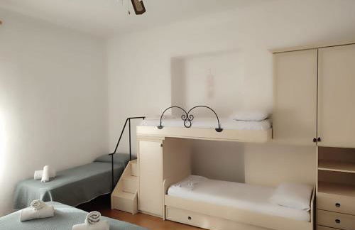 Family & Friends - First floor - South West wing - Fully equipped with view - 15 minutes drive by car to the seaside - Foto 1