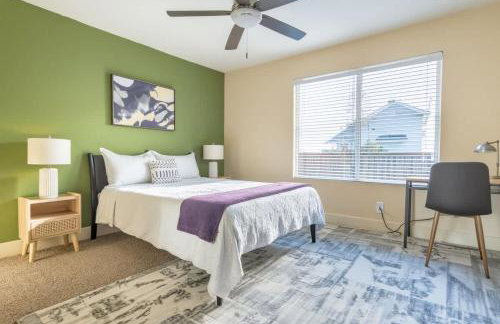 Stylish King 1BR 8 Min to Downtown Pool Gym & Parking 04 - Foto 1