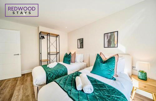 Brand New Town Center, Free Fast WiFi, Balcony By Redwood Stays - Foto 1