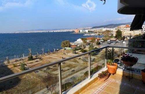 Seafront Family Apartment & free parking, the Cruiseflat - Foto 44