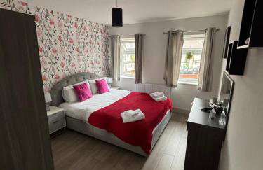 Modern Two-Bedroom House - Free Parking - Foto 19