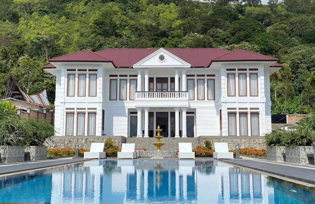 TOBA RETREAT MANSION AND VILLAS - Foto 1