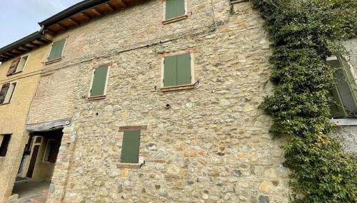 Alloggio con camino nel borgo del castello - Foto 4