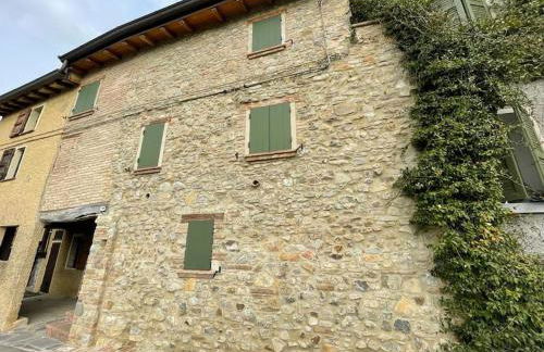 Alloggio con camino nel borgo del castello - Foto 4