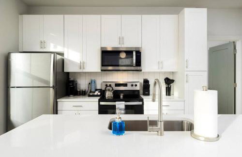 Luxurious 1BR Gem Steps from the Action - Photo 8