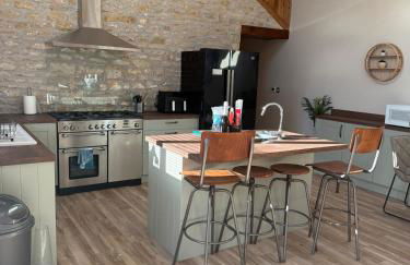 Trendy Barn Conversion Families & Groups Sleeps 8 Fibre WiFi - Photo 6