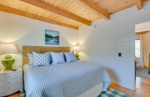 Beautiful Lake Keowee Home with Boat Dock and Fire Pit - Foto 23