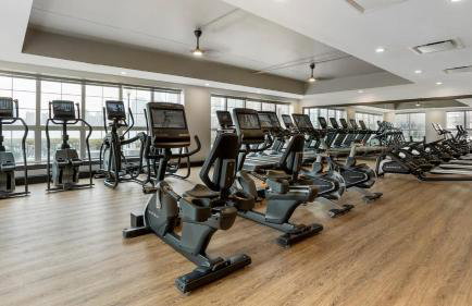 Newport 1 BR w Work Setup by Anyplace - 11747 - Foto 52