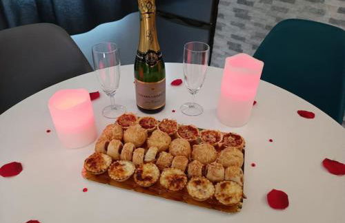 Évasion romantique avec jacuzzi intérieur - Foto 23