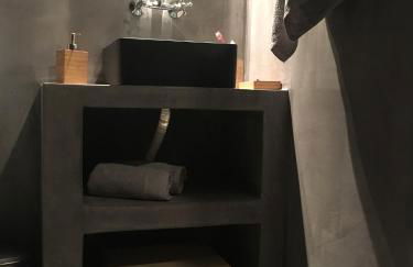 Traditional Village House - Photo 38