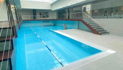 Piso de lujo con piscina y gym, a 2min de la playa - Foto 1