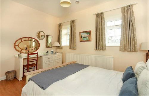 Family home-from-home cottage on working estate - Foto 10