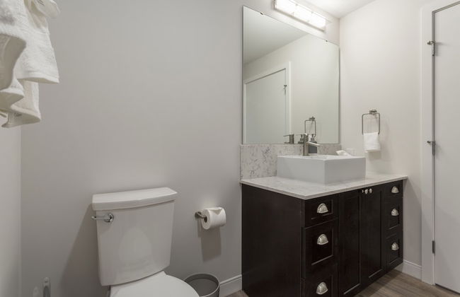 Domicile Suites at Cove - Photo 77