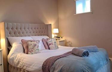 Luxury Victorian Hayloft barn self contained - Photo 9