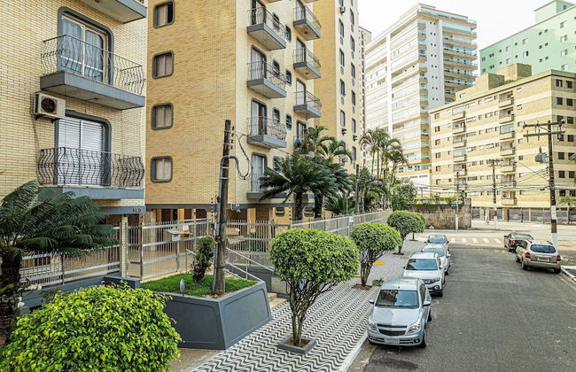 Charmoso Apto com piscina no Caiçara - Foto 13