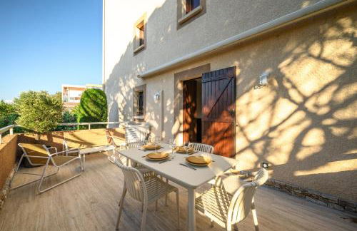 Calme et lumineux à 5min du port et des plages - Foto 31